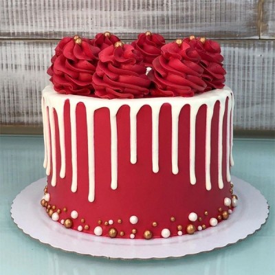White Chocolate Drip Cake