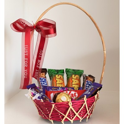 Golden Moments Chocolate Hamper
