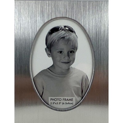  frame in  silver colors with oval rectangle shapes
