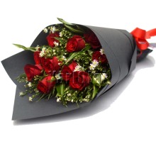 Sheaf Of 10 Red Roses