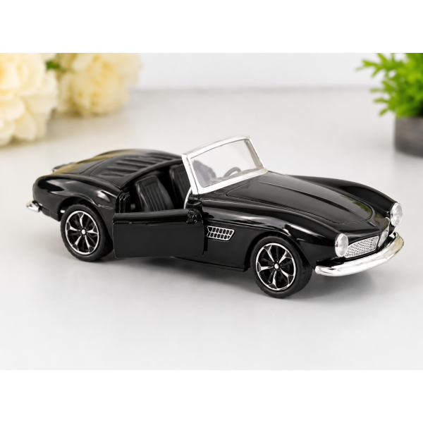 Classic  Black  Convertible Car – 1:32 Die-Cast Model