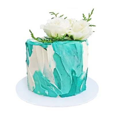 Grassy Cream Cake With Rose