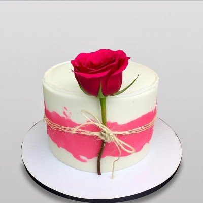 Valentine's Day Cake With Rose 