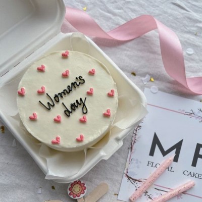 Happy Women's Day Mini cake -01